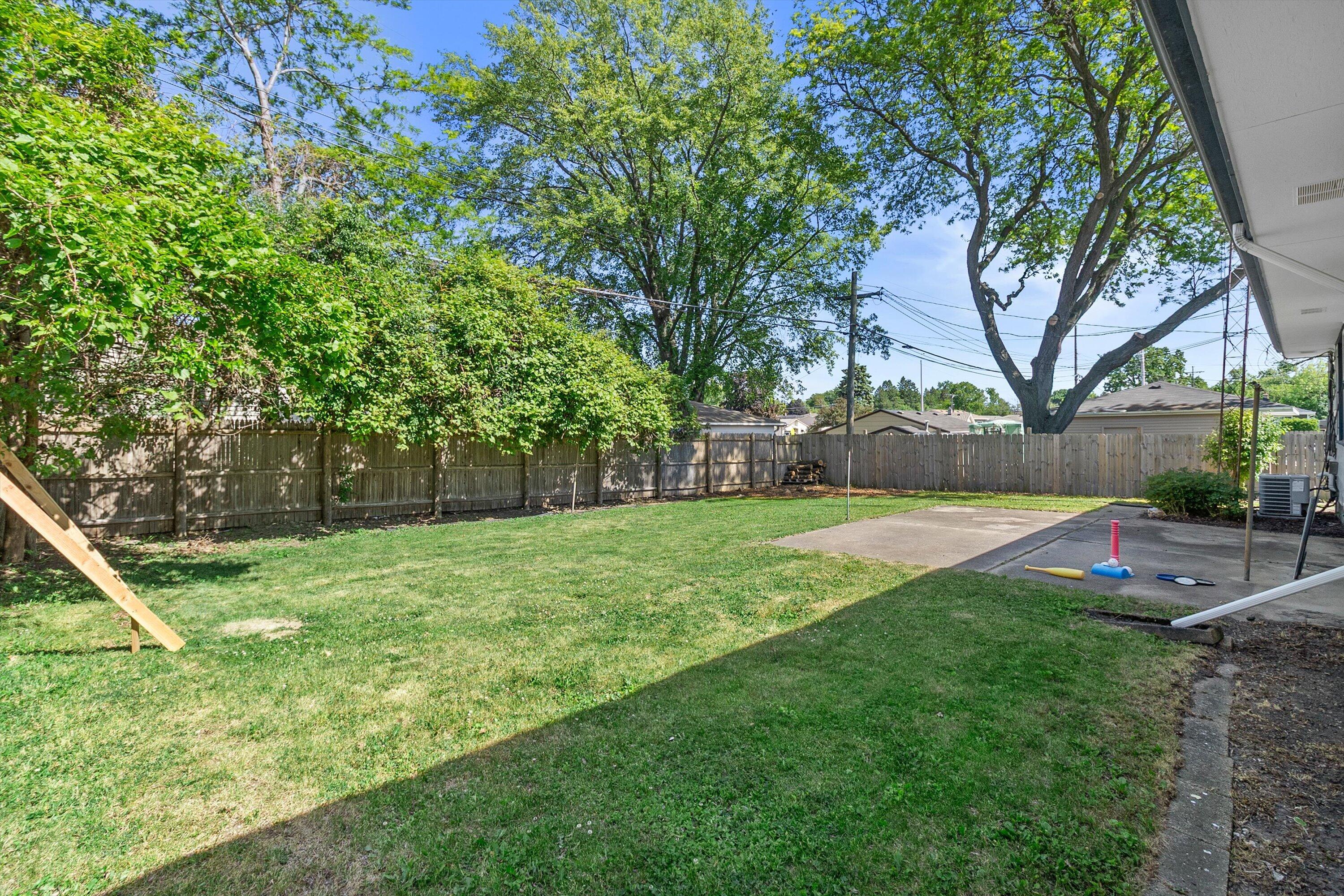 1545 Ostergaard Avenue Racine, WI 53406 - Photo 24 of 26 28-E6A7848