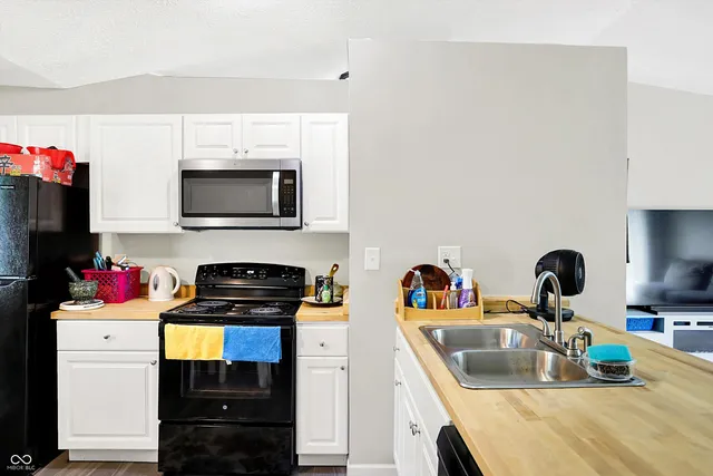 $205,000 | 2813 Grassy Creek Drive, Indianapolis, IN 46229