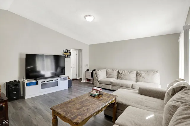 $205,000 | 2813 Grassy Creek Drive, Indianapolis, IN 46229