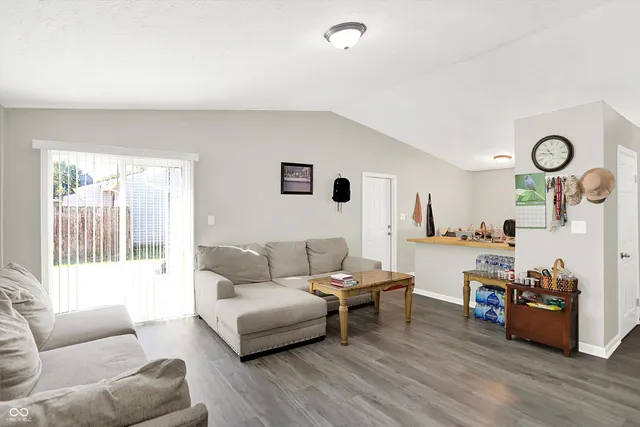 $205,000 | 2813 Grassy Creek Drive, Indianapolis, IN 46229