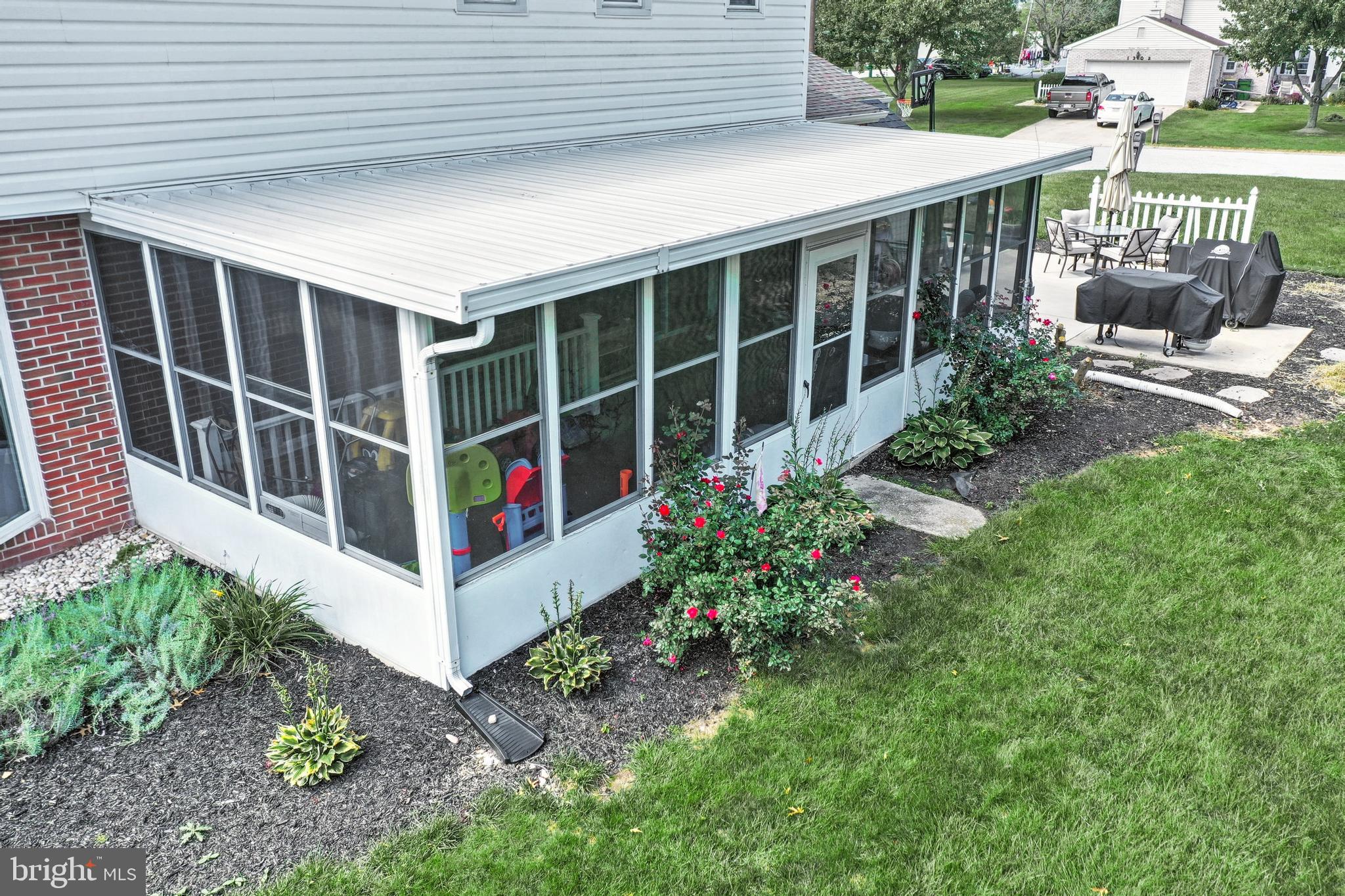1296 Greenbriar Road York, PA 17404 - Photo 11 of 54 Gallery Image 11