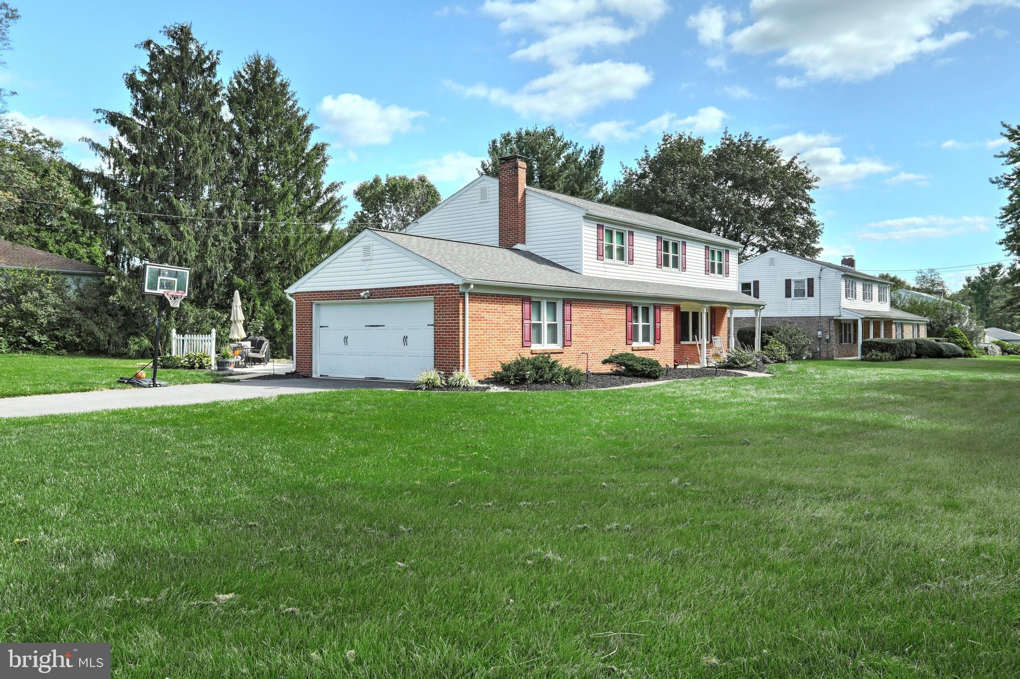 1296 Greenbriar Road York, PA 17404 - Photo 4 of 54 Gallery Image 4