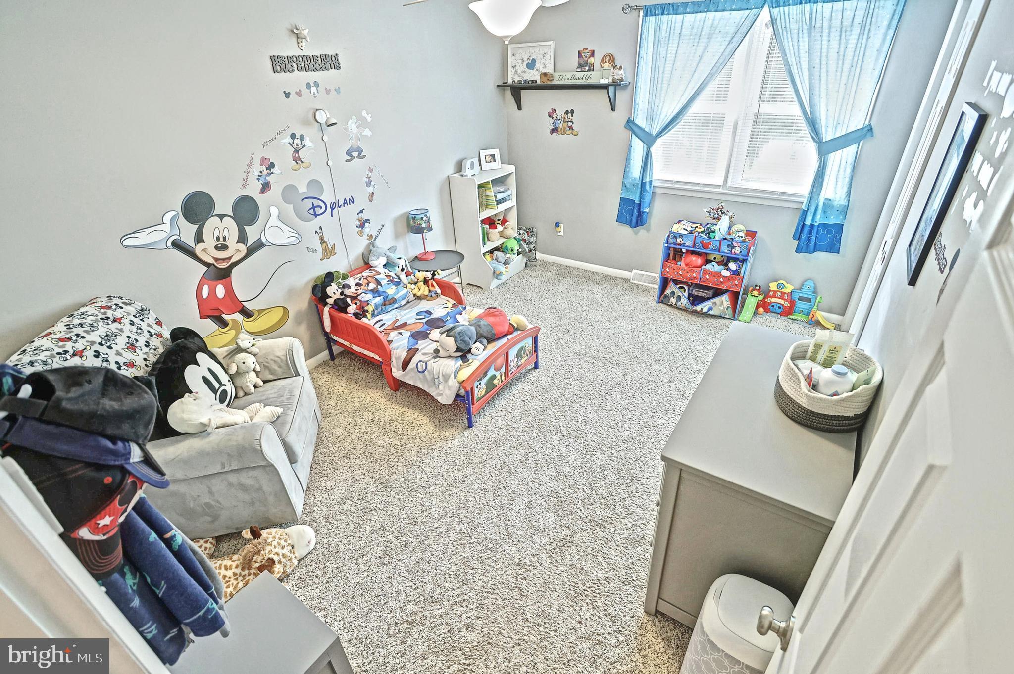 1296 Greenbriar Road York, PA 17404 - Photo 31 of 54 Gallery Image 31