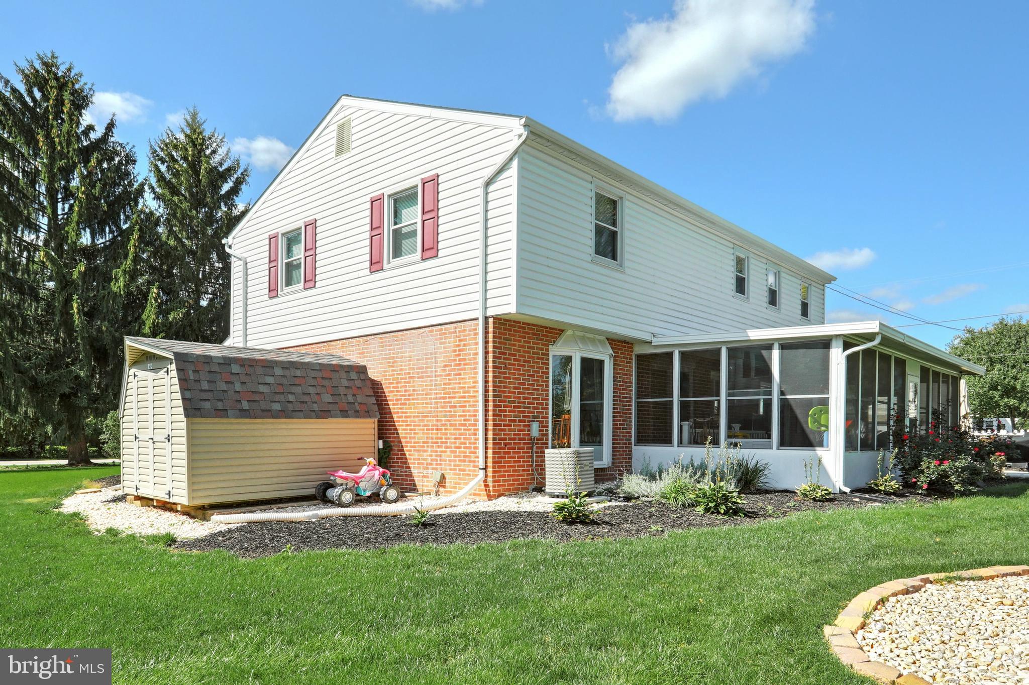 1296 Greenbriar Road York, PA 17404 - Photo 8 of 54 Gallery Image 8