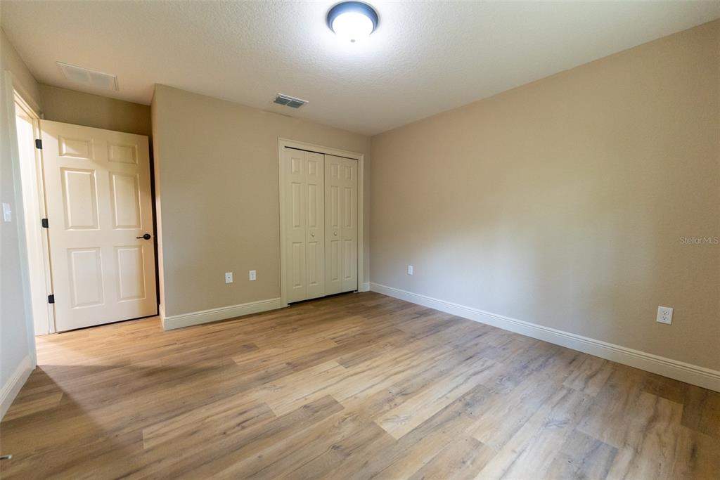579 Northwest Ridgewood Road Dunnellon, FL 34431 - Photo 53 of 58 a view of an empty room