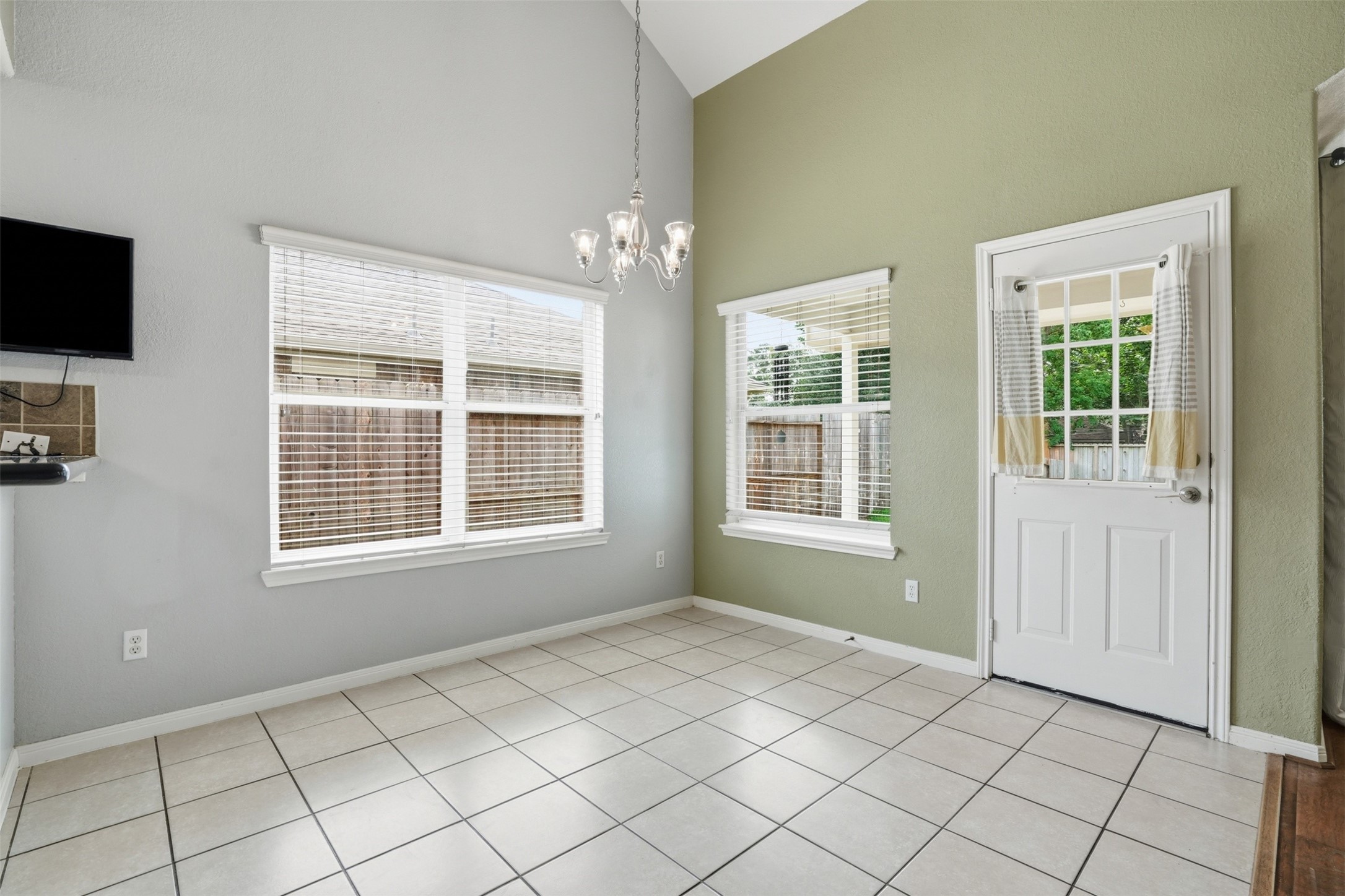326 Wild Bird Drive Spring, TX 77373 - Photo 8 of 31