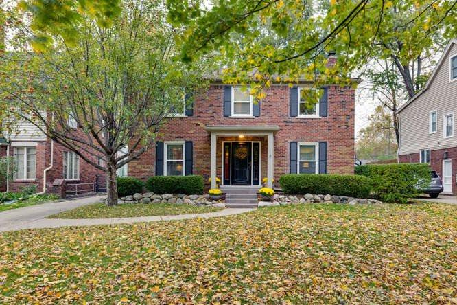 1376 Harvard Road Grosse Pointe Park, MI 48230 - Photo 1 of 32