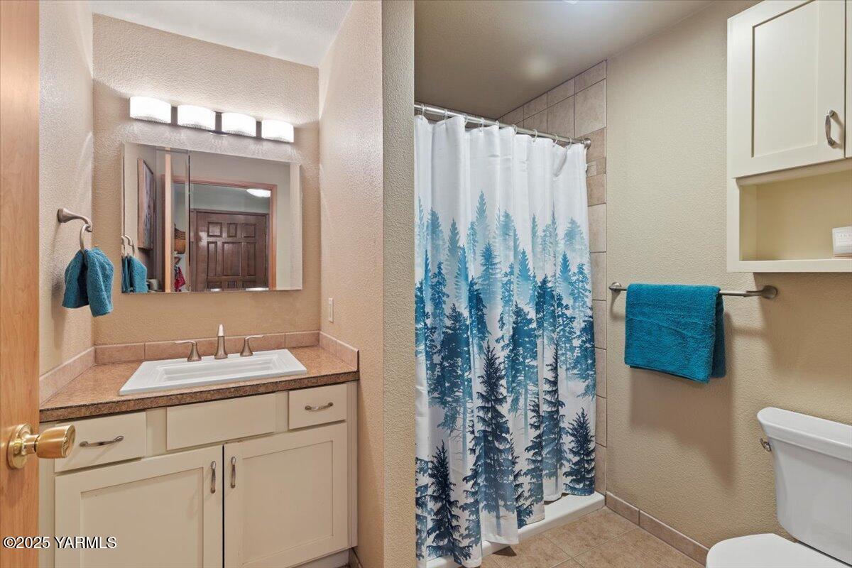 10401 1739 Pr Road North Grandview, WA 98930 - Photo 2 of 67 59-10401 1739th-030