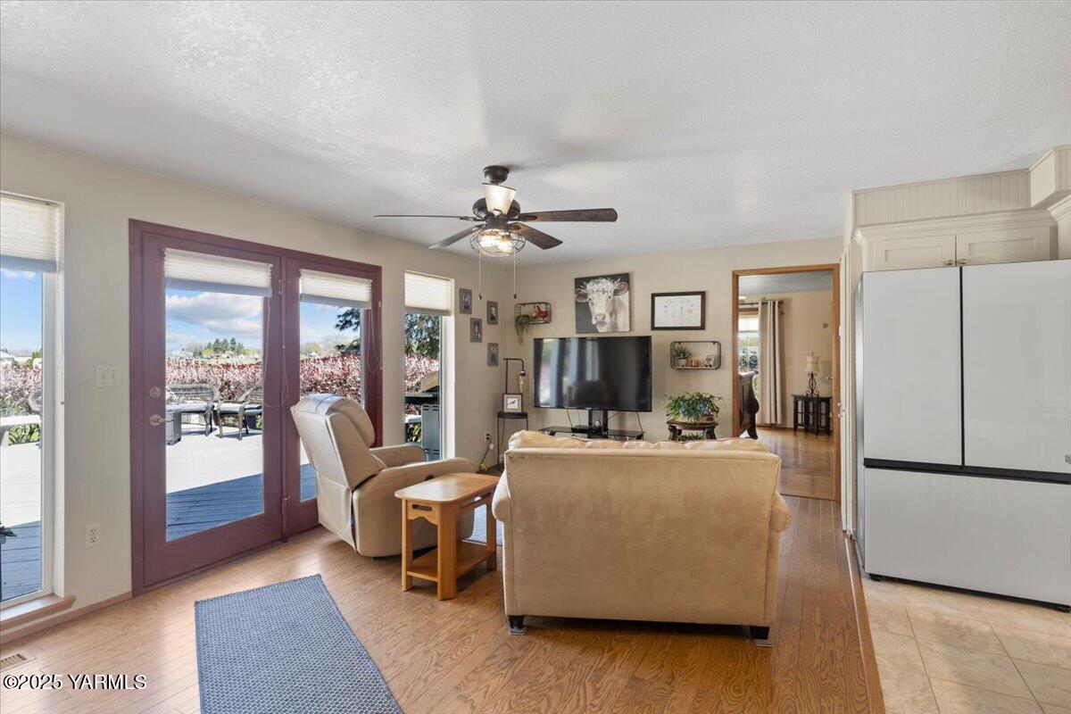 10401 1739 Pr Road North Grandview, WA 98930 - Photo 42 of 67 63-10401 1739th-042