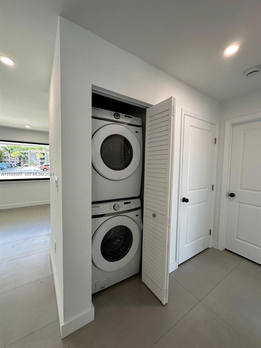 4901 Washington Street Hollywood, FL 33021 - Photo 14 of 18