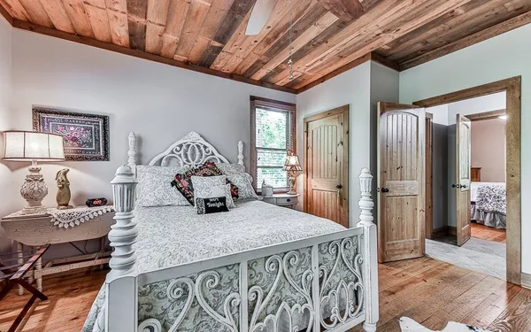 $998,500 | 366 Shepherds Lane, Morganton, GA 30560