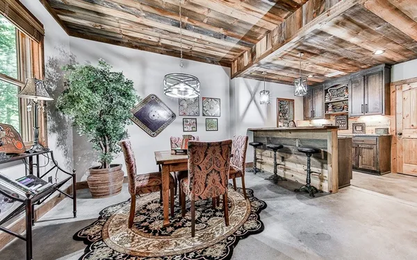 $998,500 | 366 Shepherds Lane, Morganton, GA 30560