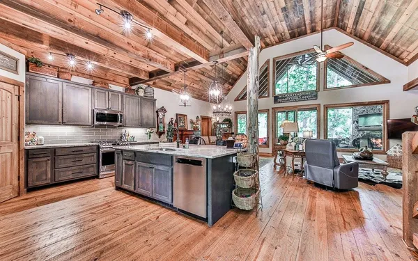 $998,500 | 366 Shepherds Lane, Morganton, GA 30560