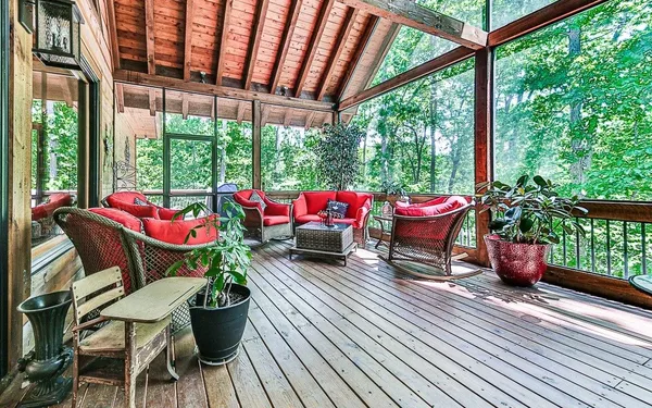 $998,500 | 366 Shepherds Lane, Morganton, GA 30560