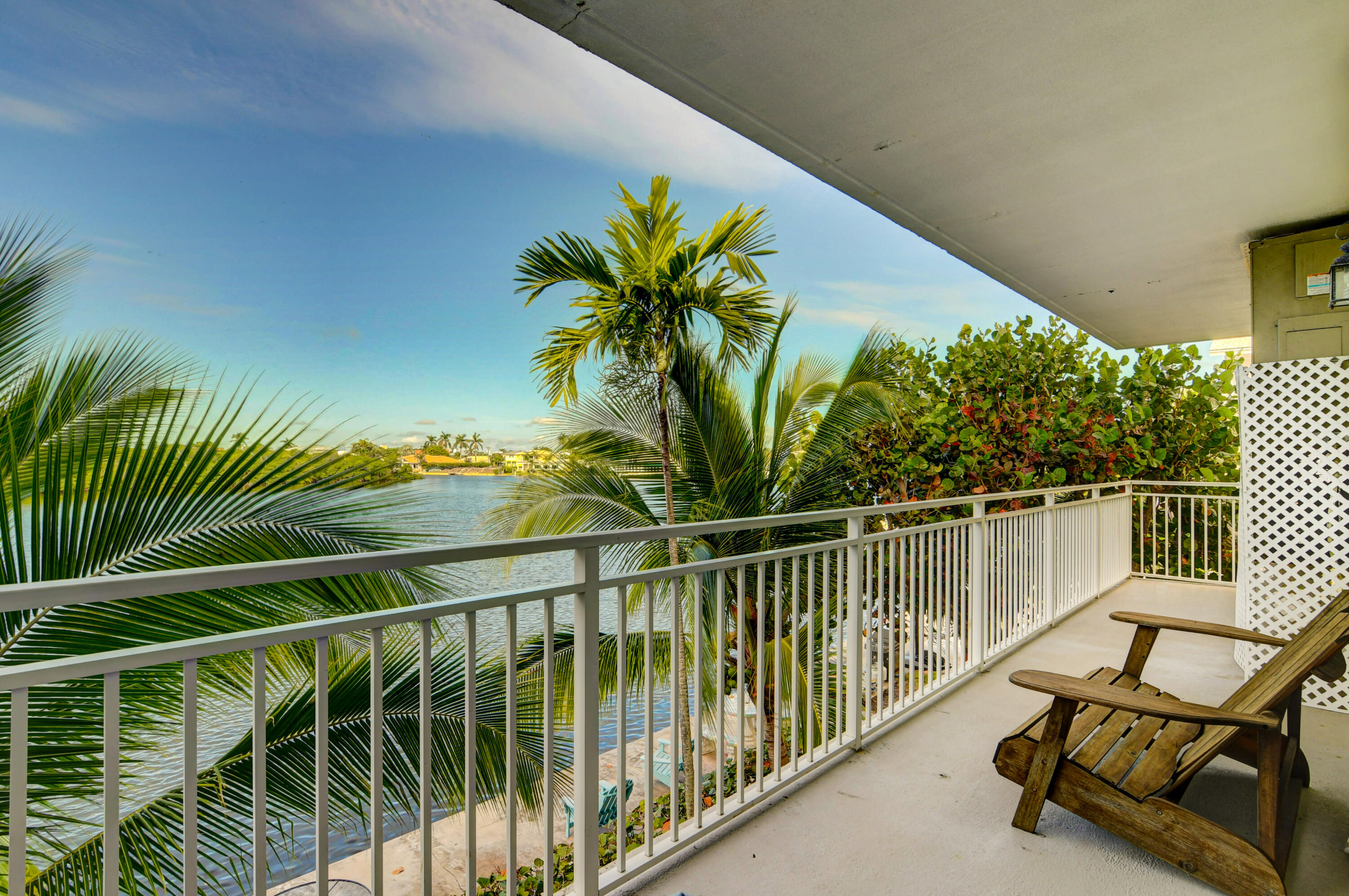 6520 North Ocean Boulevard, Unit 24 Ocean Ridge, FL 33435 - Photo 4 of 29 34_dsc_9449_50_51_52_53
