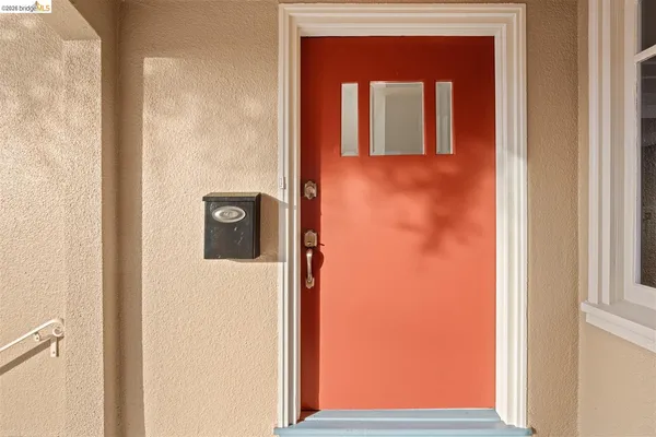 $1,095,000 | 1950 Hopkins Street, Berkeley, CA 94707