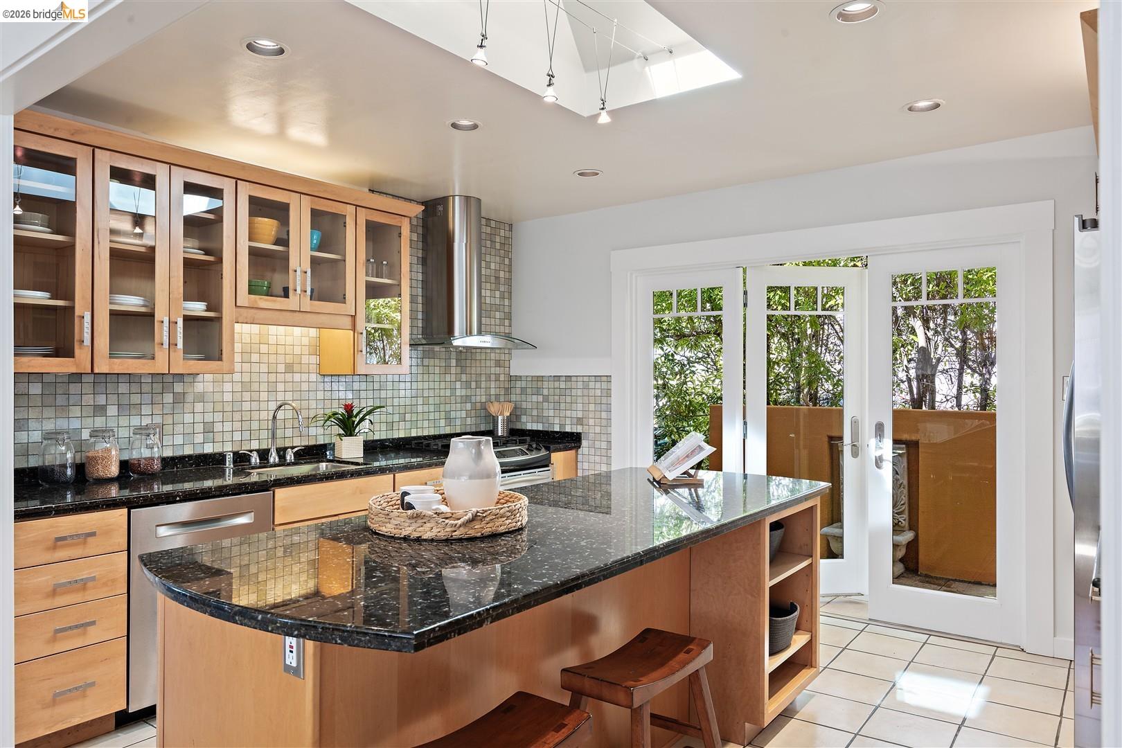 1950 Hopkins Street Berkeley, CA 94707 - Photo 8 of 57