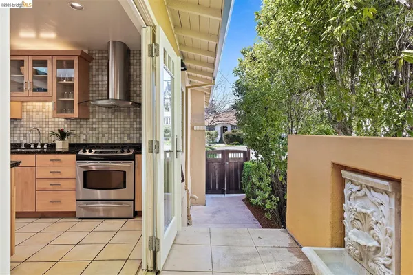 $1,095,000 | 1950 Hopkins Street, Berkeley, CA 94707