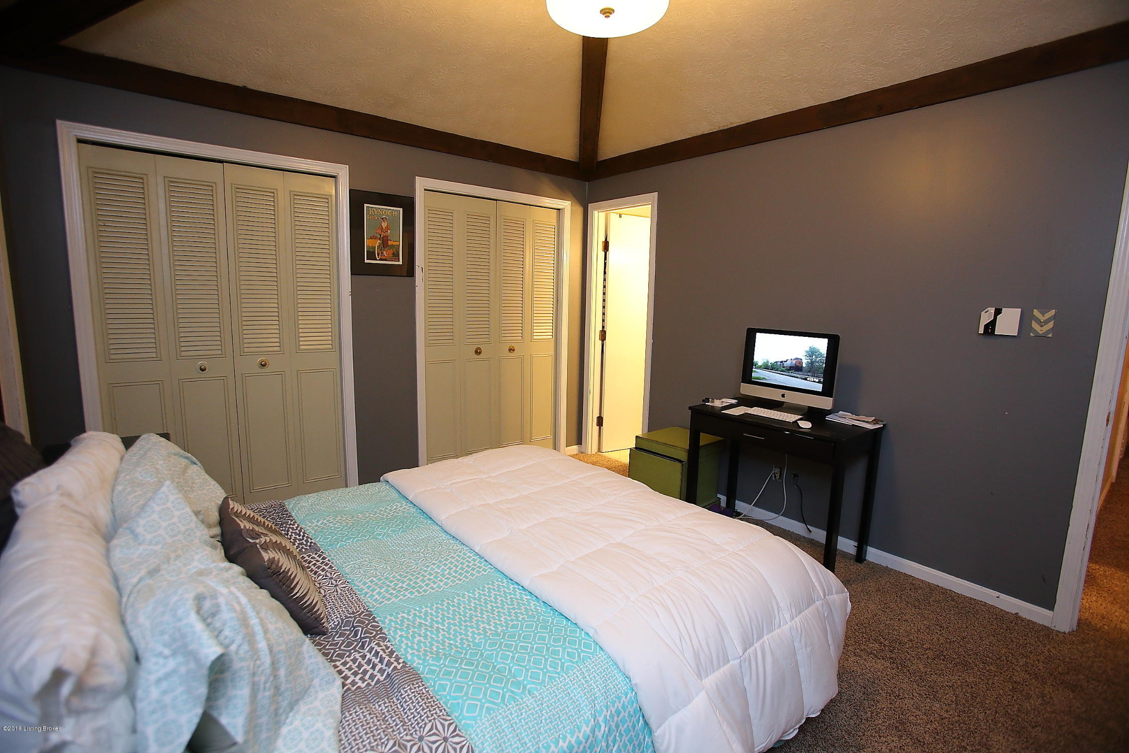 8137 Rochelle Road Louisville, KY 40228 - Photo 18 of 33 Master Bedroom