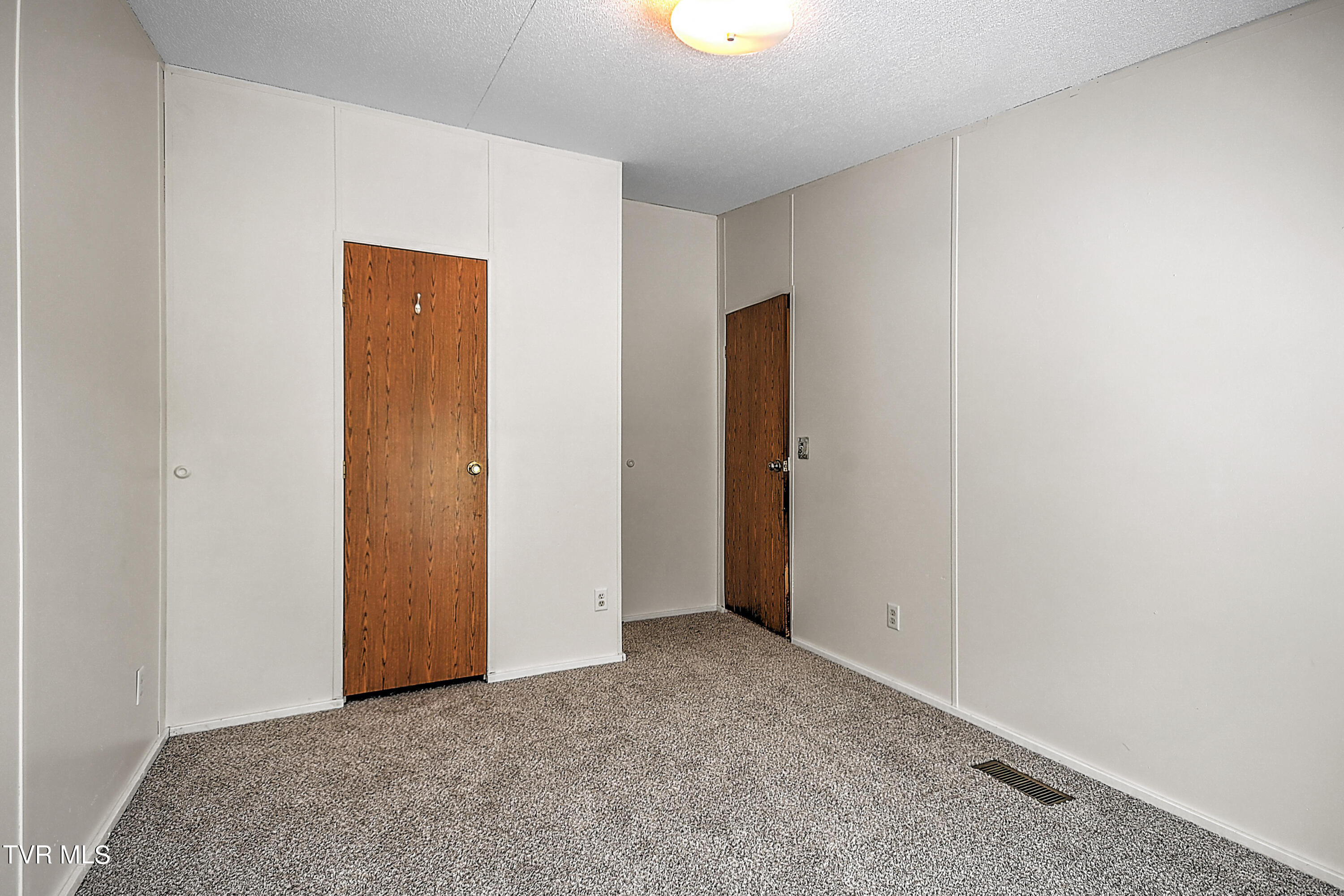 4045 Afton Road Afton, TN 37616 - Photo 20 of 36 20