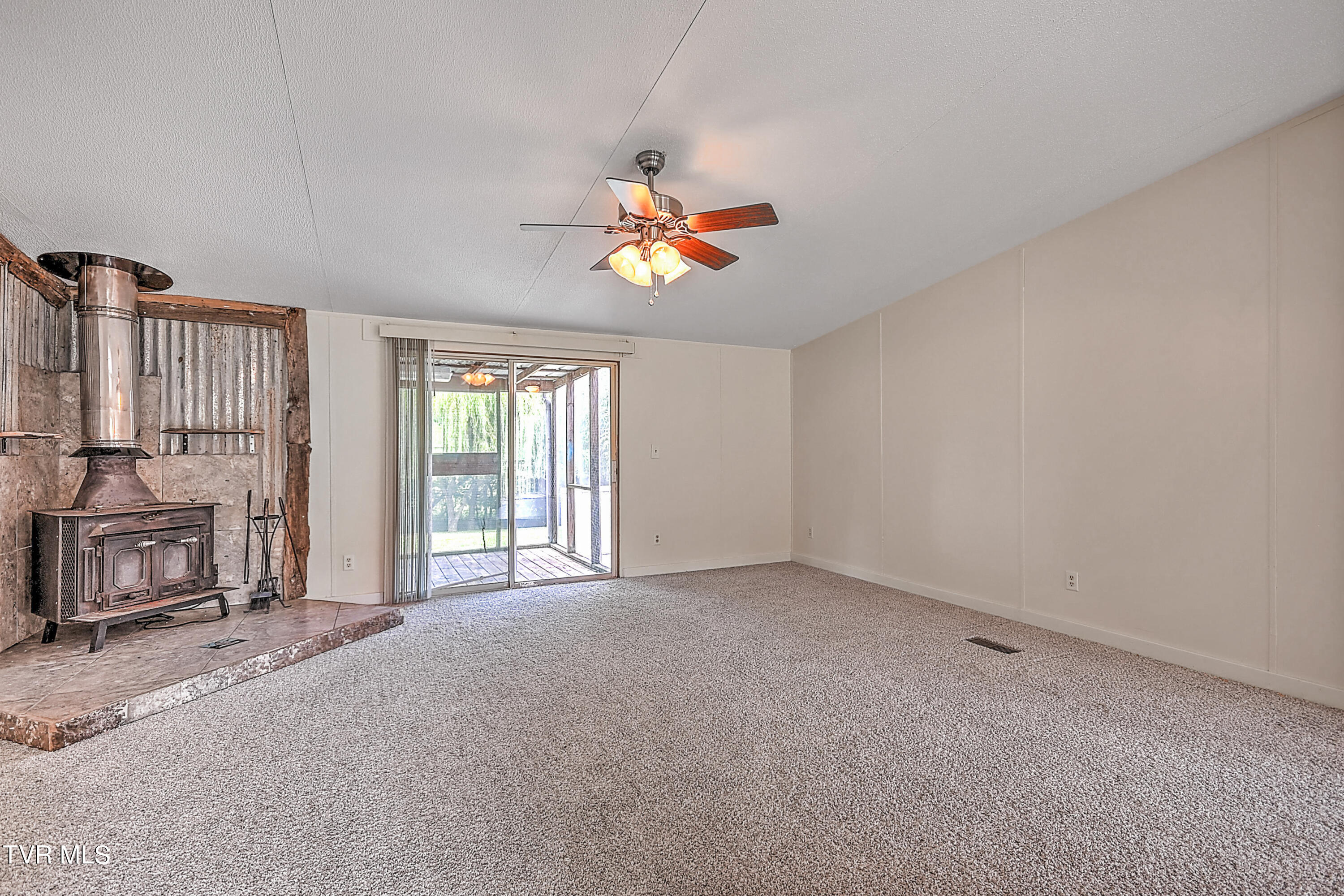 4045 Afton Road Afton, TN 37616 - Photo 2 of 36 2