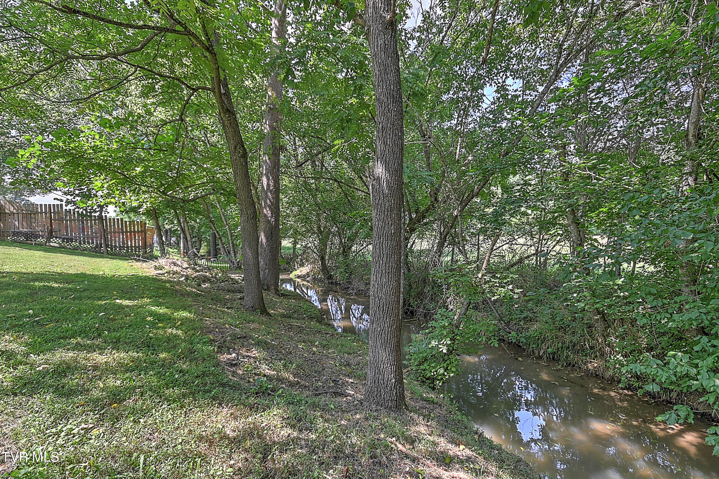 4045 Afton Road Afton, TN 37616 - Photo 35 of 36 35