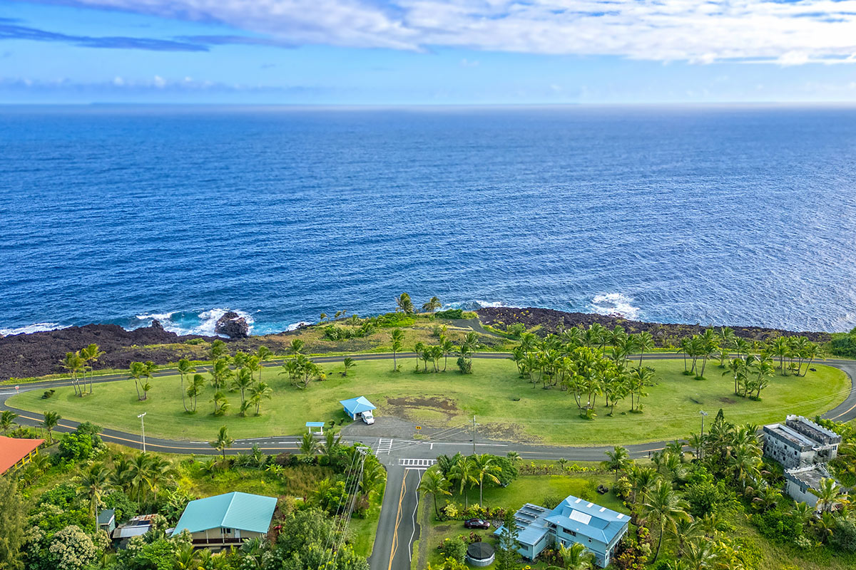 154 Koaekea Street Pahoa, HI 96778 - Photo 25 of 27 a view of an ocean an outside space