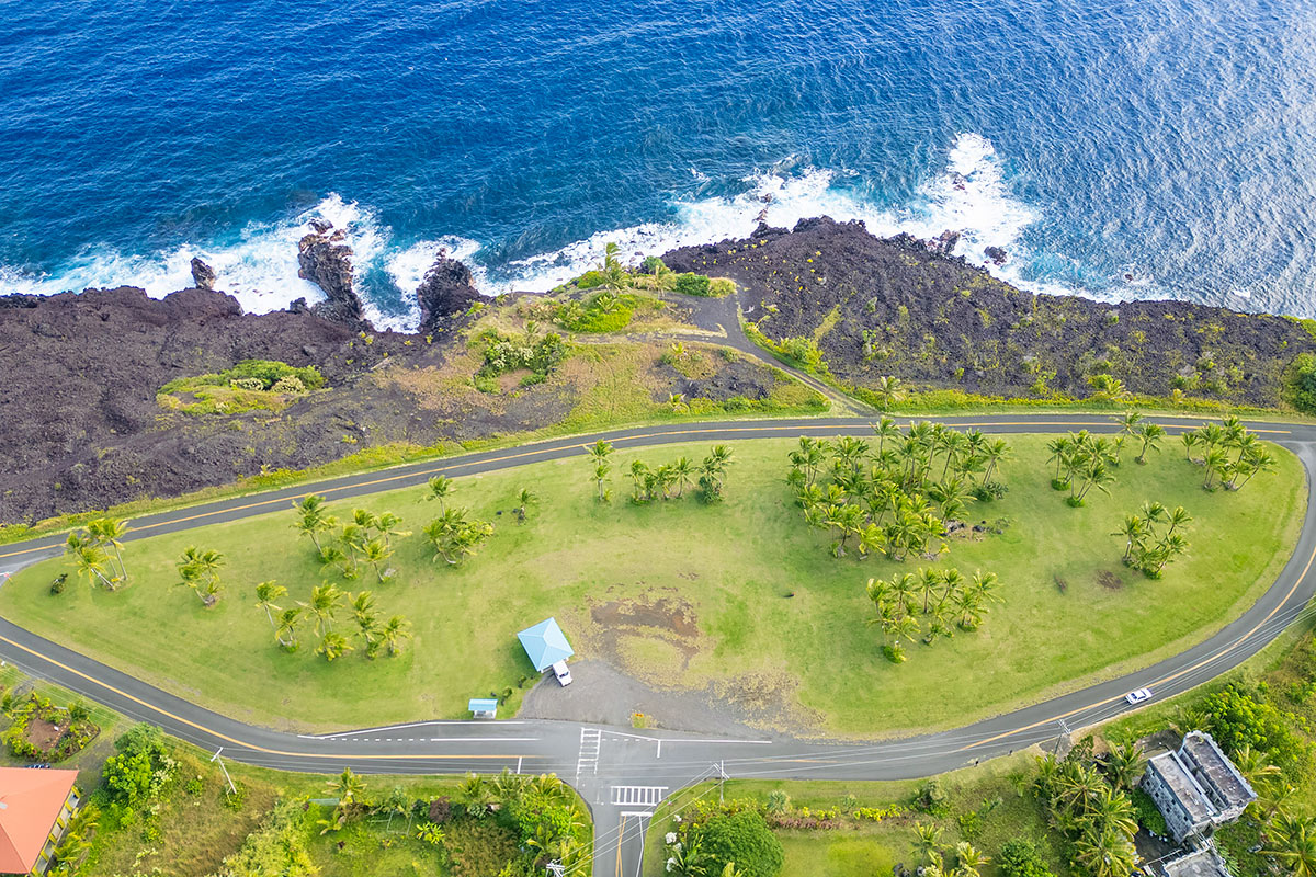 154 Koaekea Street Pahoa, HI 96778 - Photo 26 of 27 a view of swimming pool from a balcony
