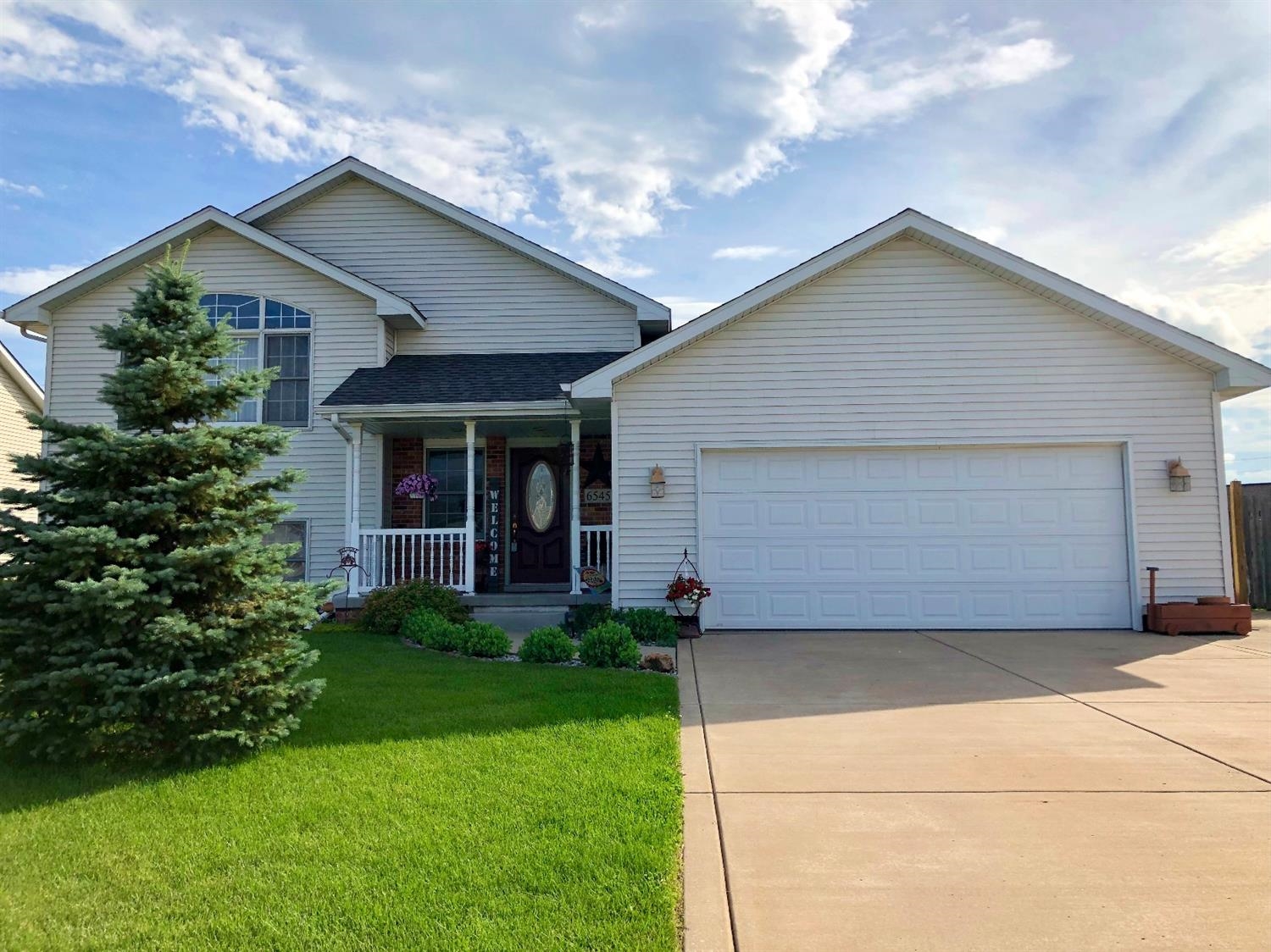 6545 Robbins Road Portage, IN 46368 - Photo 1 of 10 1500x1124