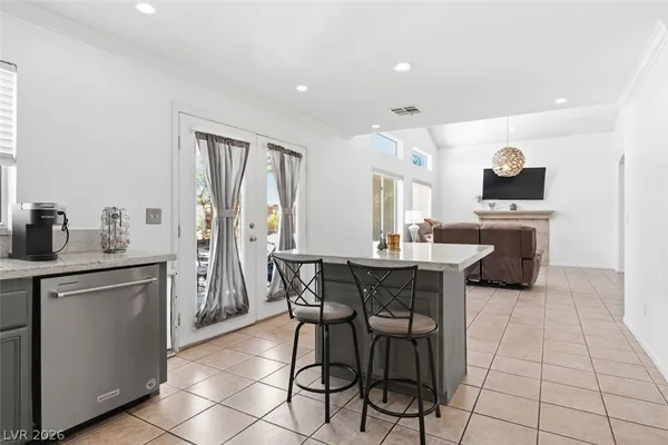 $520,000 | 330 Laguna Glen Drive, Henderson, NV 89014