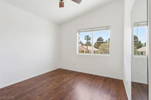 $520,000 | 330 Laguna Glen Drive, Henderson, NV 89014