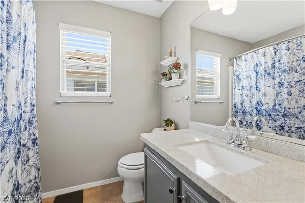 $520,000 | 330 Laguna Glen Drive, Henderson, NV 89014