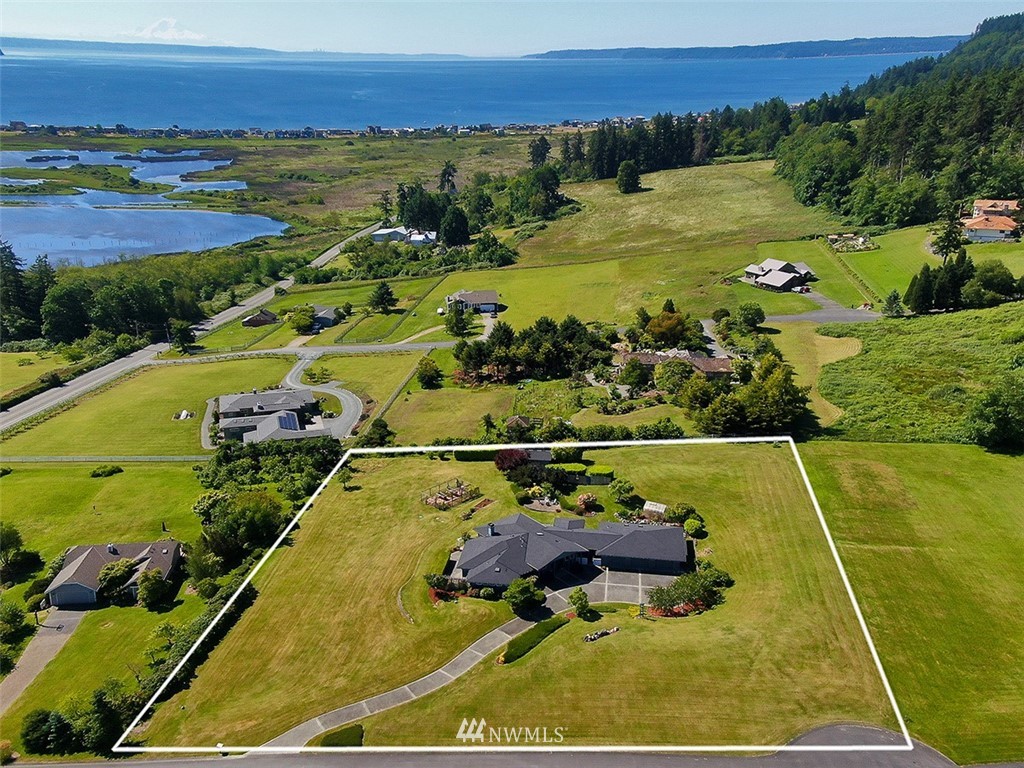 1966 East Hillvista Road Freeland, WA 98249 - Photo 4 of 40 Gallery Image 4