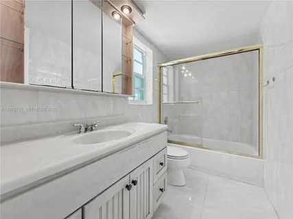 $687,900 | 10262 Southwest 127th Place, Miami, FL 33186