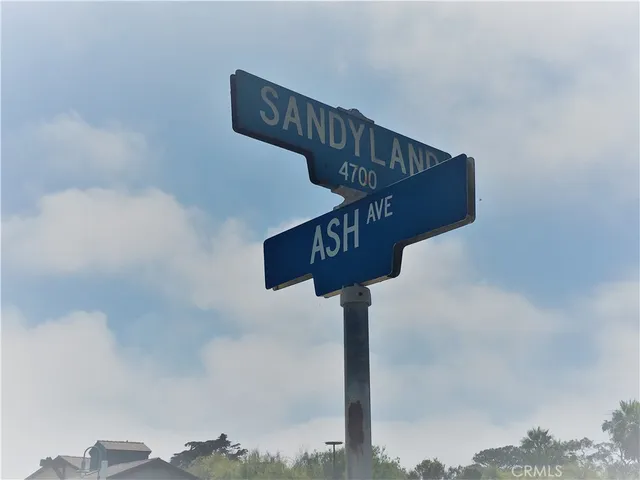 $2,695 | 130 Ash Avenue, Unit 8, Carpinteria, CA 93013