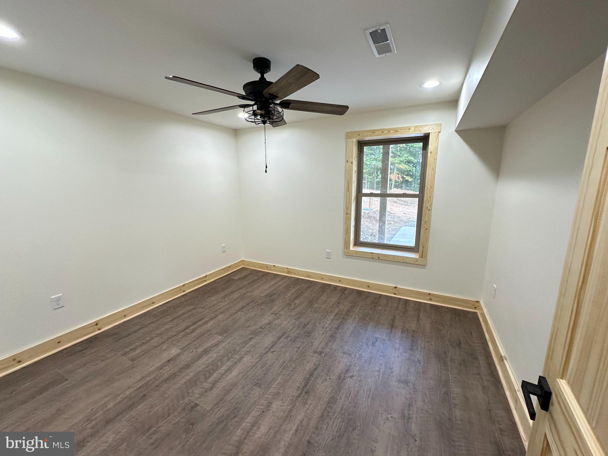 148 Rossies Road Stanley, VA 22851 - Photo 12 of 34 Gallery Image 12