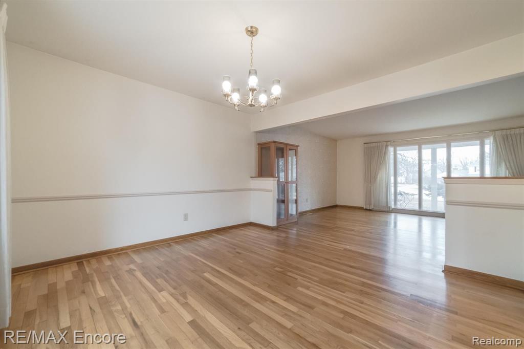 948 Spartan Court Rochester Hills, MI 48309 - Photo 10 of 41