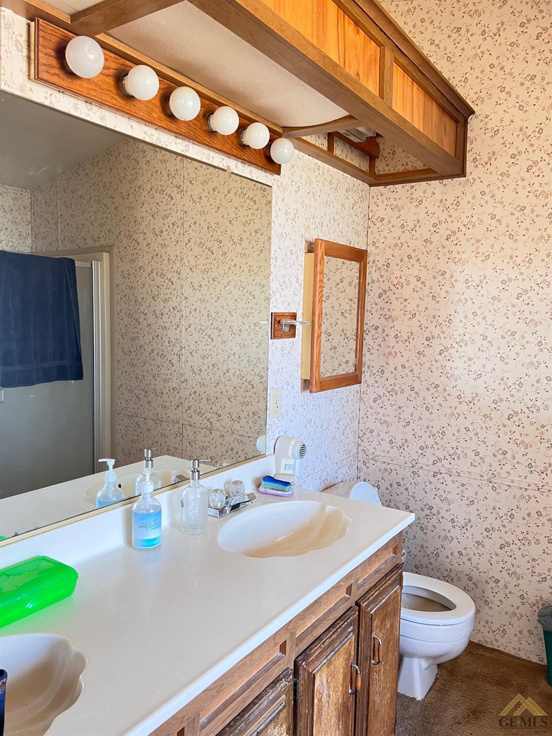 Undisclosed Address Caliente, CA 93518 - Photo 20 of 54 a bathroom with a sink and a toilet