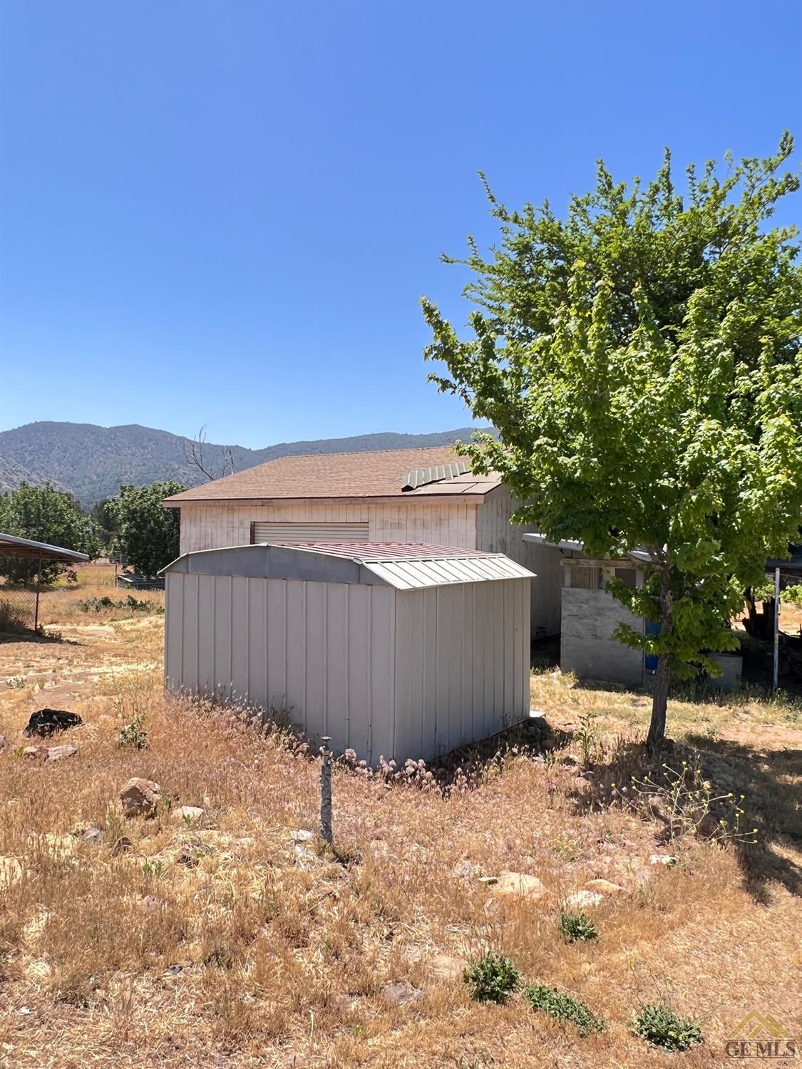 Undisclosed Address Caliente, CA 93518 - Photo 28 of 54 a view of a backyard