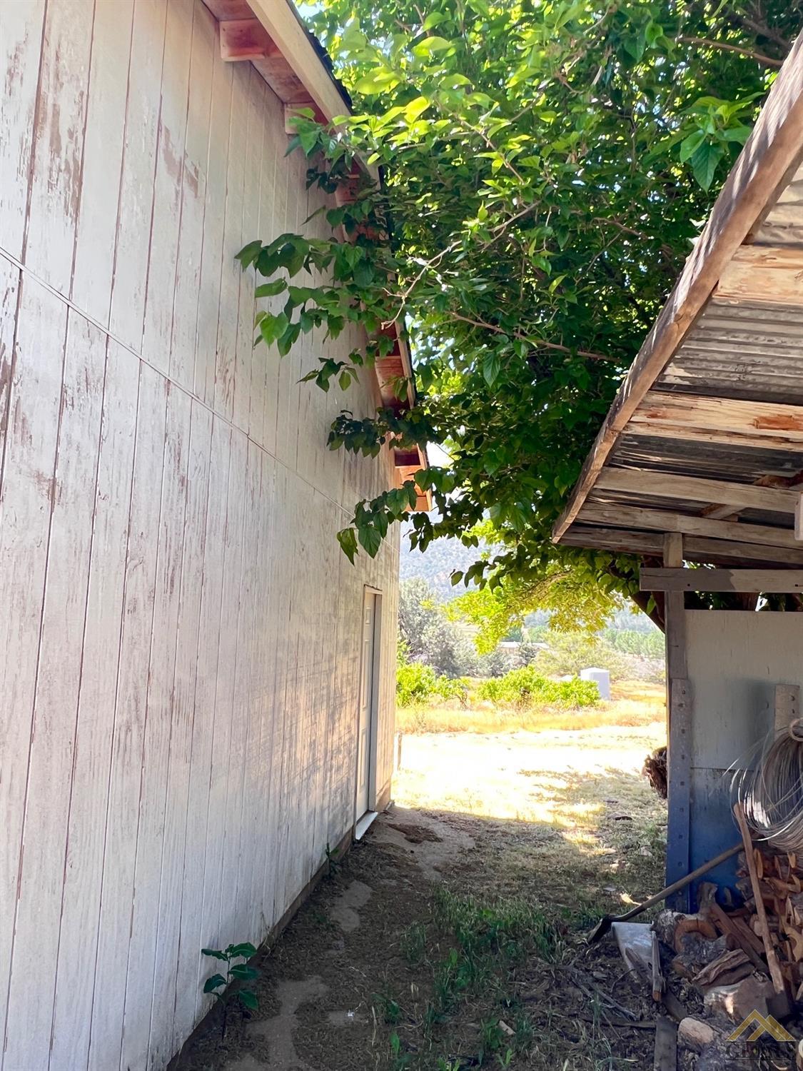 Undisclosed Address Caliente, CA 93518 - Photo 31 of 54 a view of a backyard of the house
