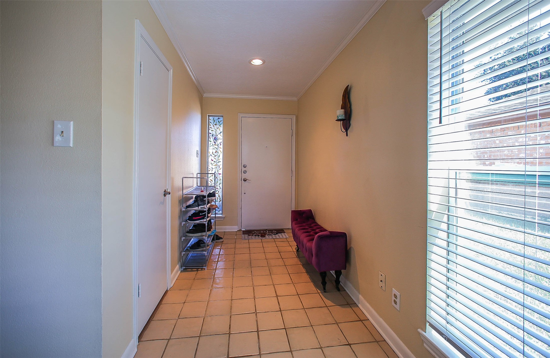 9511 Sharpcrest Street Houston, TX 77036 - Photo 2 of 39