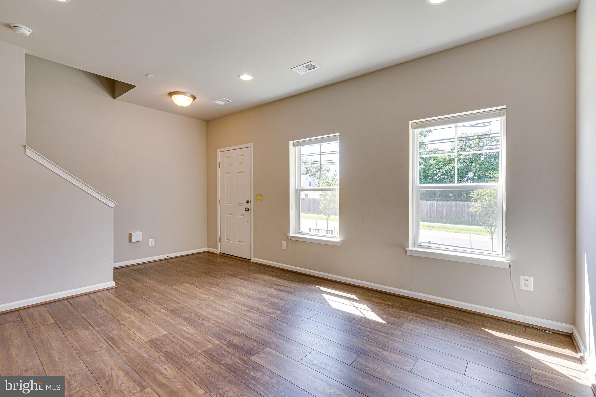 14263 Travilah Road Rockville, MD 20850 - Photo 4 of 38