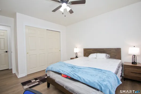 $2,200 | 1 Concorde Way, Unit B3, Windsor Locks, CT 06096