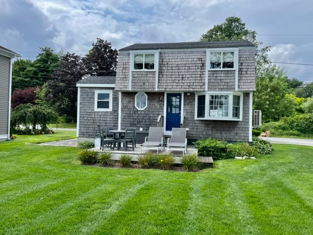 29 Baron Road Barrington, RI 02806 - Photo 2 of 12
