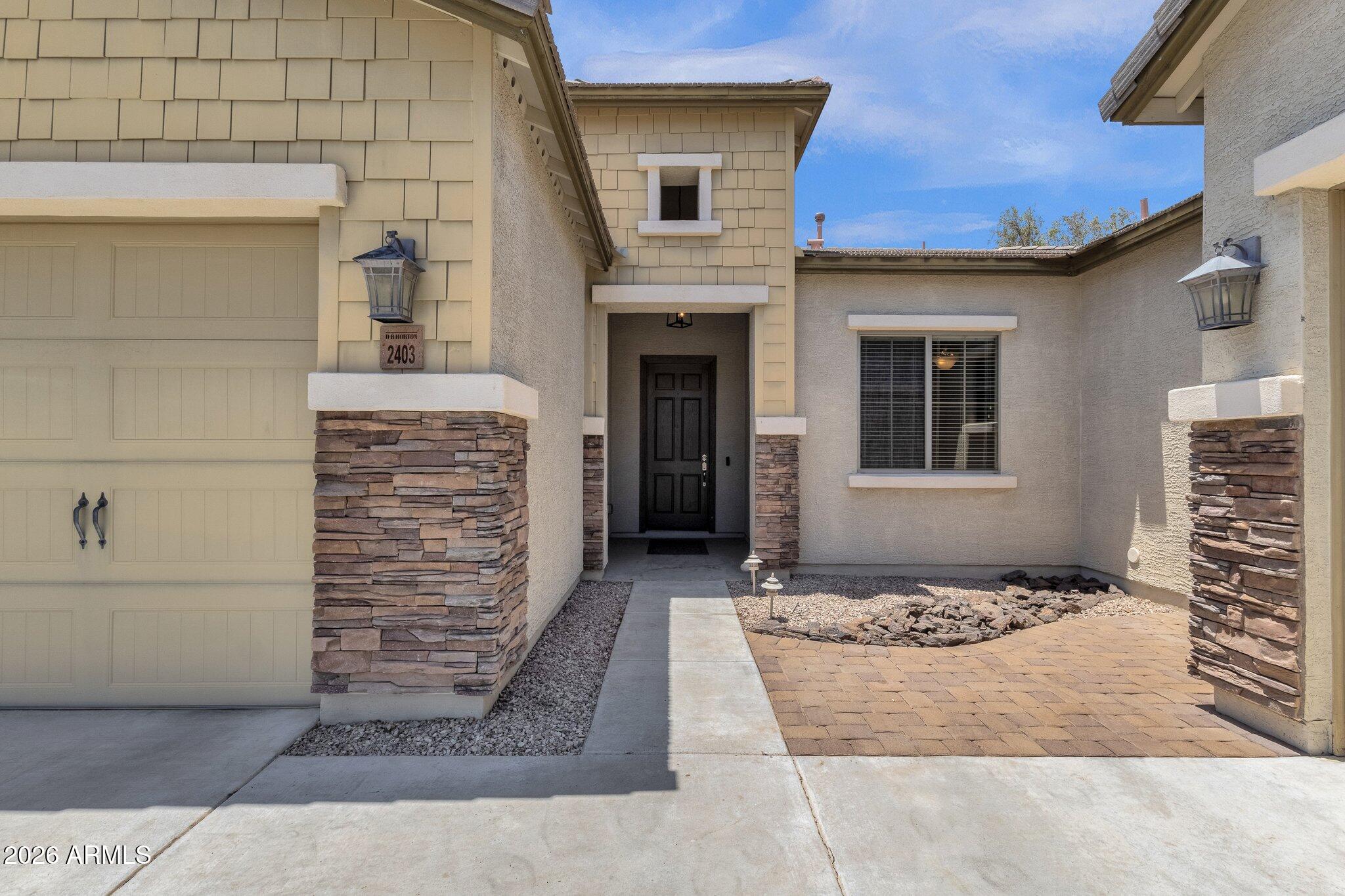 2403 East Robb Lane Phoenix, AZ 85024 - Photo 3 of 40