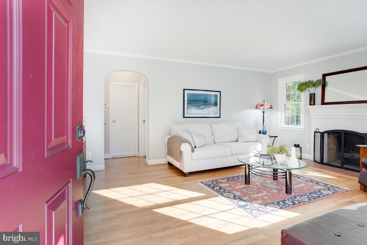514 Holden Road Towson, MD 21286 - Photo 5 of 45 Gallery Image 5