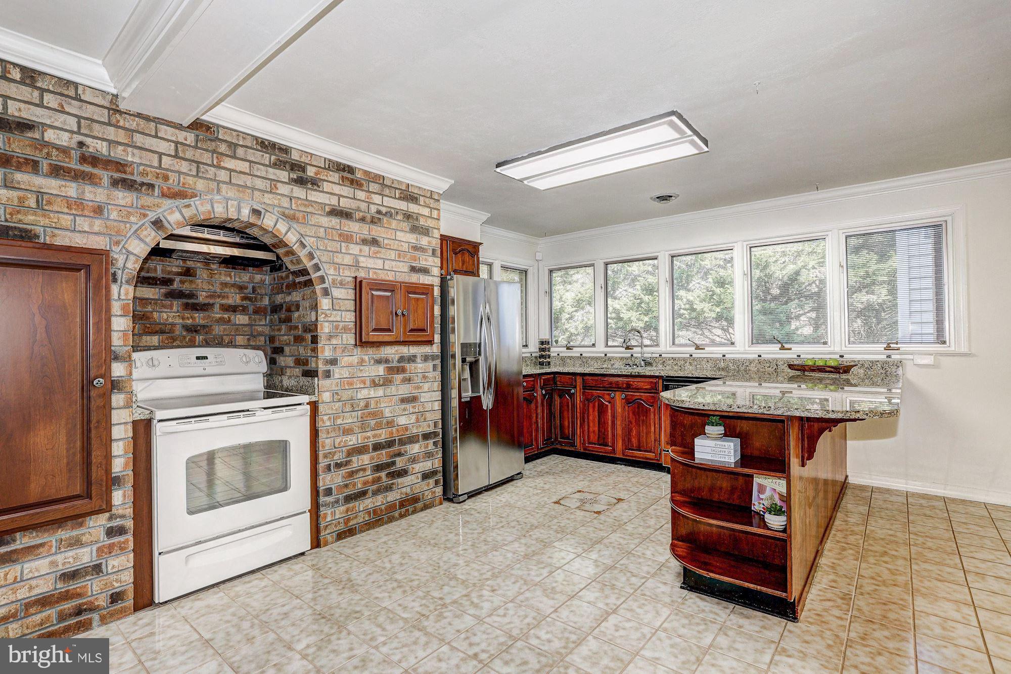 11501 Johns Hopkins Road Fulton, MD 20759 - Photo 9 of 44 Kitchen
