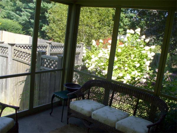 32 Gleason Road Northampton, MA 01060 - Photo 17 of 17 Gallery Image 17
