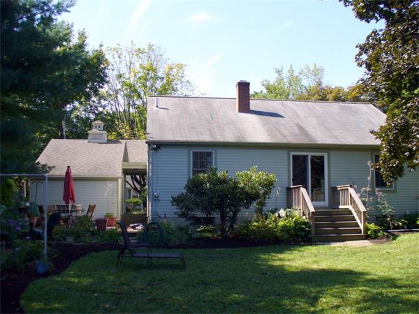 32 Gleason Road Northampton, MA 01060 - Photo 5 of 17 Gallery Image 5