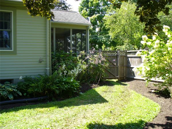 32 Gleason Road Northampton, MA 01060 - Photo 8 of 17 Gallery Image 8